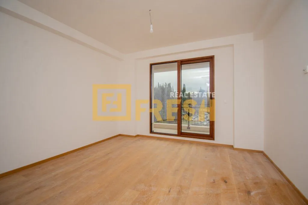 Rent, four bedroom apartment, 150m², Centar, Podgorica