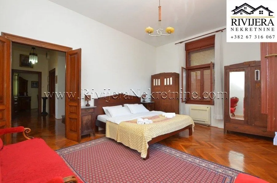 Prodaja, kuća, 250m², Savina, Herceg Novi
