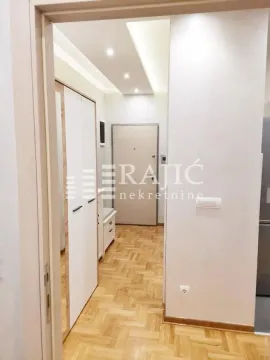 Rent, one bedroom apartment, 40m², Vračar Centar, Vračar Sve Podlokacije - image 4