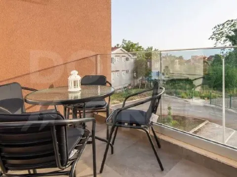 Izdavanje, jednosoban stan, 43m², Tivat, Crna Gora - image 6