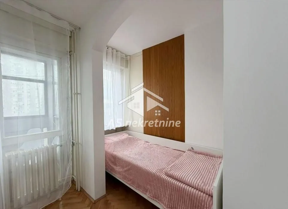 Rent, apartment, 41m², Crveni Krst, Beograd