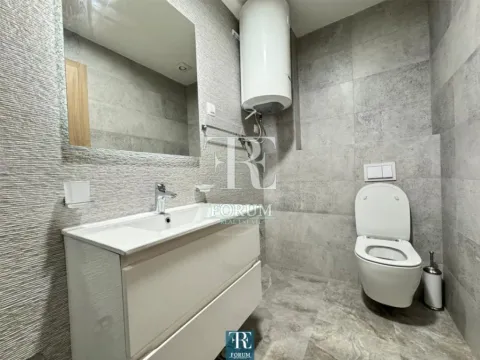 Izdavanje, dvosoban stan, 70m², Master Kvart, Podgorica - image 8