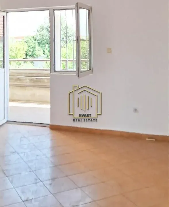 Izdavanje, poslovni prostor, 35m², Golubovci, Podgorica