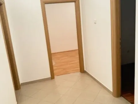 Izdavanje, jednosoban stan, 49m², Zabjelo, Podgorica - image 6