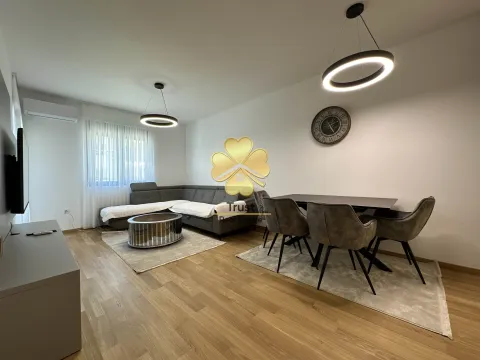Izdavanje, dvosoban stan, 70m², City Kvart, Podgorica - image 3