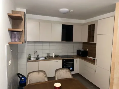 Izdavanje, dvosoban stan, 75m², City Kvart, Podgorica - image 4