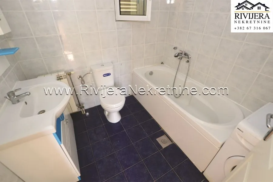 Prodaja, kuća, 350m², Baošići, Herceg Novi