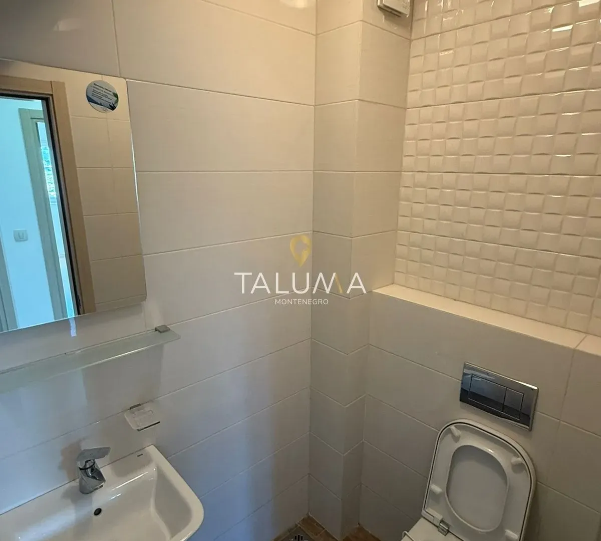 Rent, two bedroom apartment, 70m², City Kvart, Podgorica