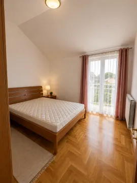 Rent, four bedroom apartment, 150m², Stari Aerodrom, Podgorica - image 5