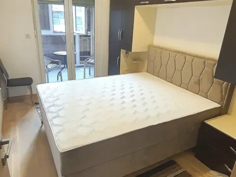 Izdavanje, jednosoban stan, 45m², City Kvart, Podgorica - image 6