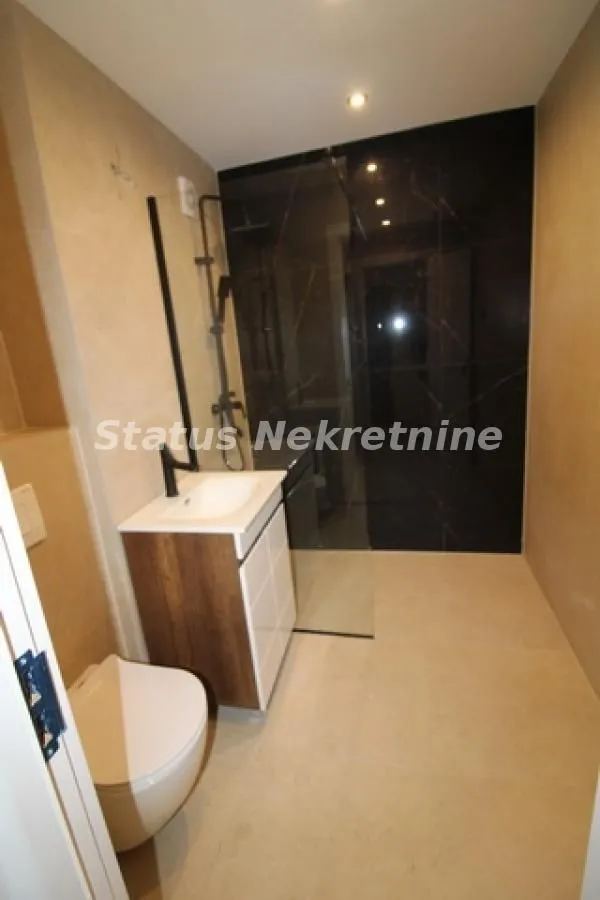 Prodaja, jednosoban stan, 38m², Novo naselje, Novi Sad