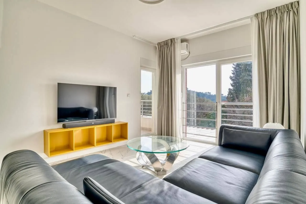 Sale, two bedroom apartment, 60m², Petrovac, Budva