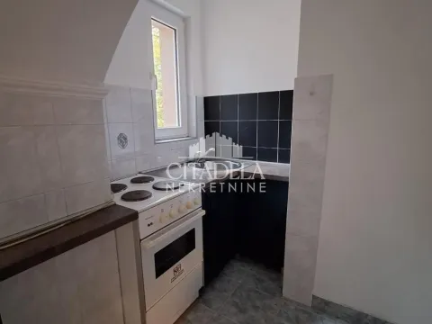 Rent, three bedroom apartment, 75m², Profesorska Kolonija, Palilula Sve Podlokacije - image 13