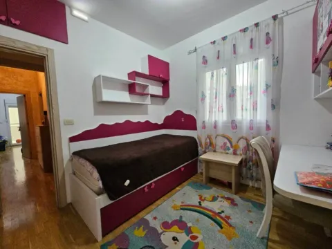 Rent, three bedroom apartment, 100m², Blok 9, Podgorica - image 7