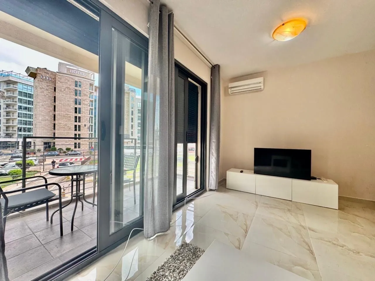 Rent, two bedroom apartment, 75m², Centar, Budva