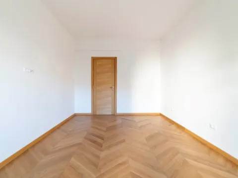 Prodaja, trosoban stan, 142m², Gorica C, Podgorica - image 11