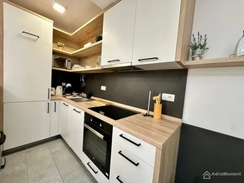 Sale, one bedroom apartment, 46m², Centar, Tivat - image 5