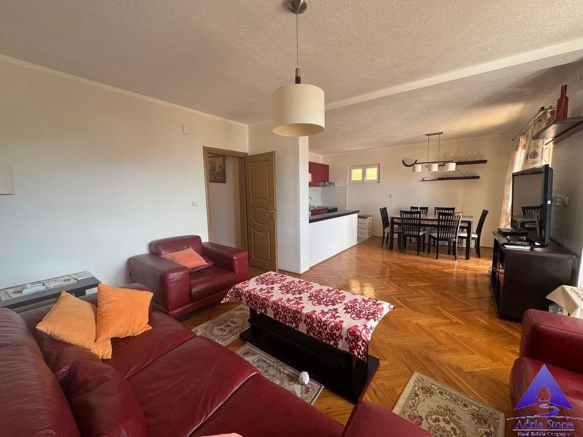 Prodaja, četvorosoban stan, 176m², Petrovac, Budva