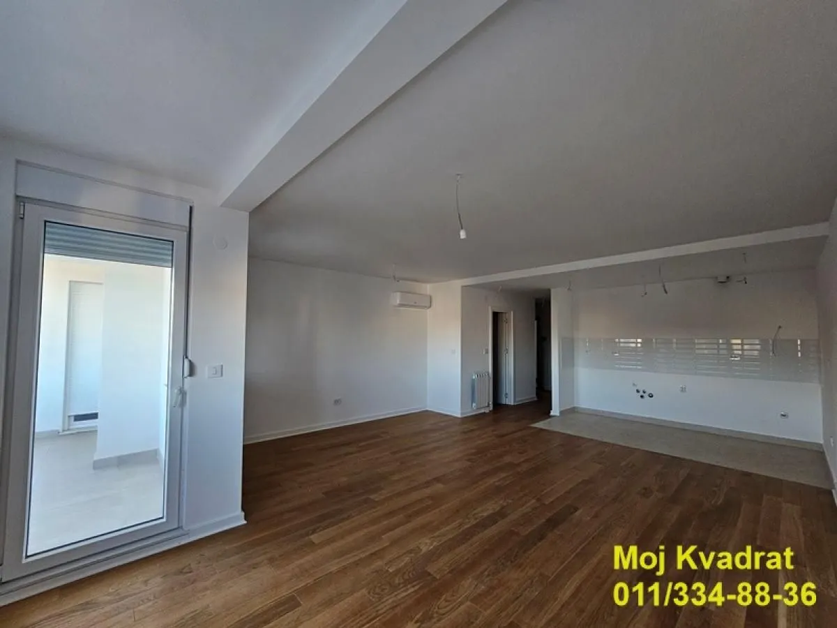 Sale, four bedroom apartment, 110m², Vukov Spomenik, Zvezdara Sve Podlokacije