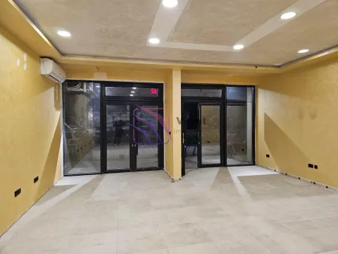 Rent, office space, 51m², Stari Aerodrom, Podgorica - image 9