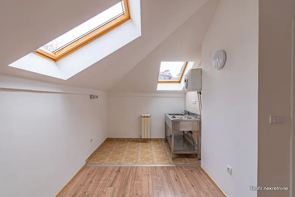 Rent, house, 375m², Senjak, Beograd