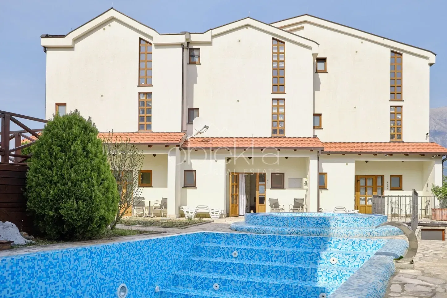 Sale, house, 180m², Kotor, Crna Gora
