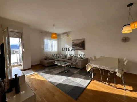 Rent, two bedroom apartment, 64m², City Kvart, Podgorica - image 6