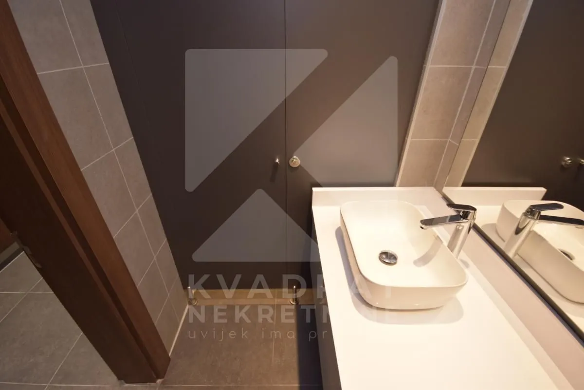 Sale, office space, 2542m², Centar, Podgorica