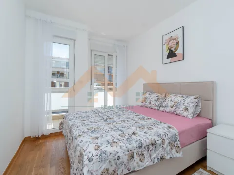 Izdavanje, jednosoban stan, 43m², City Kvart, Podgorica - image 5