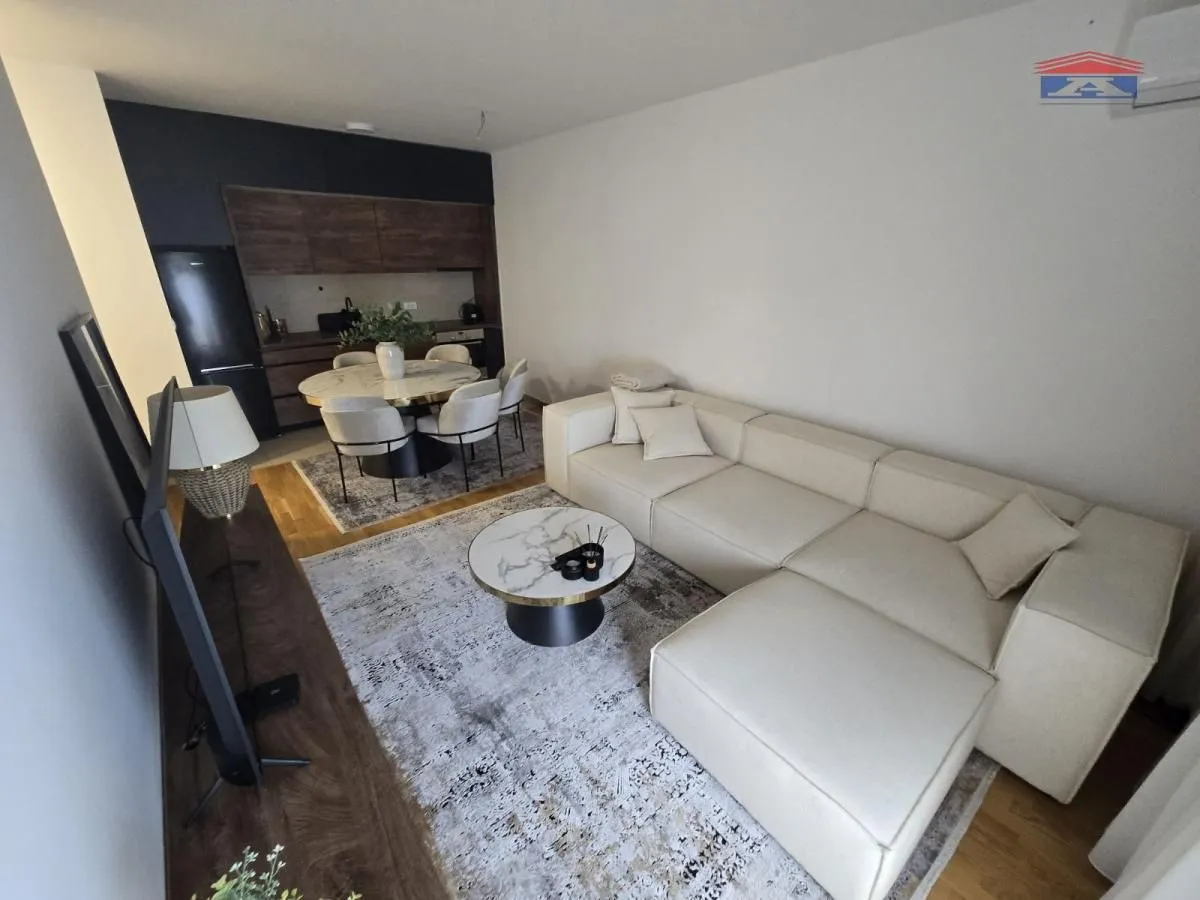 Izdavanje, dvosoban stan, 56m², Podbara, Novi Sad Sve Podlokacije