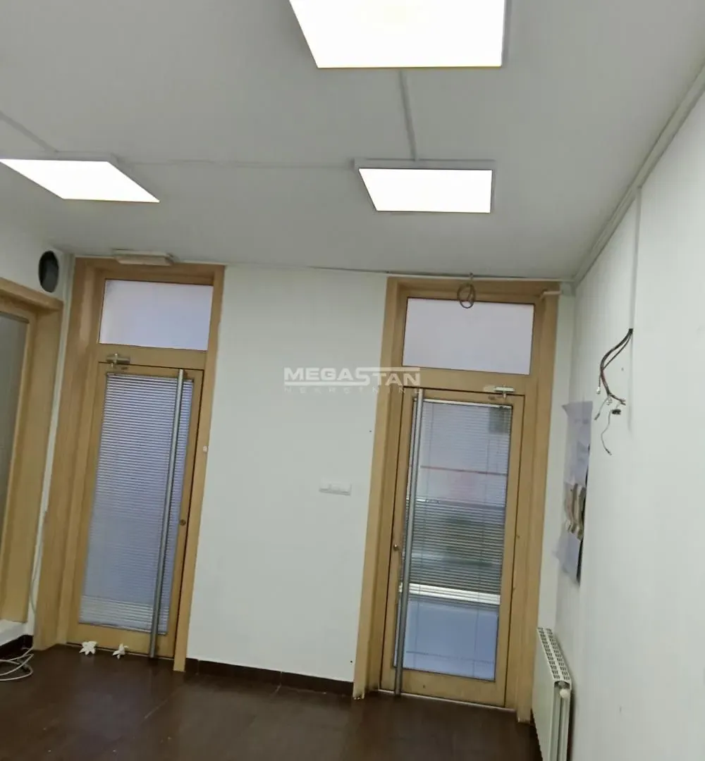Sale, office space, 58m², Stari Grad, Beograd
