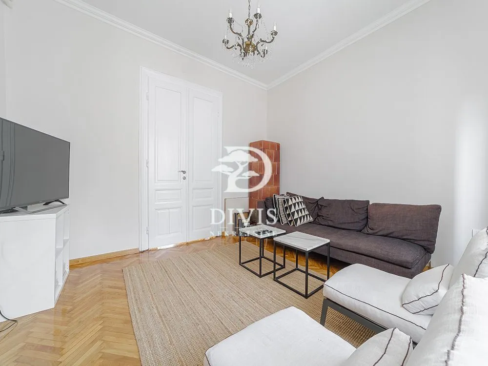 Prodaja, trosoban stan, 100m², Vračar Centar, Vračar Sve Podlokacije