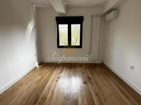 Prodaja, četvorosoban stan, 110m², Centar, Novi Sad - image 24