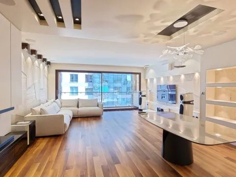 Prodaja, trosoban stan, 313m², Budva, Crna Gora - image 9