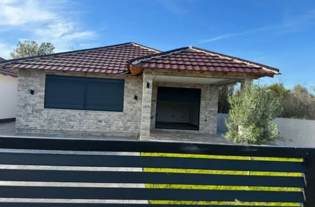 Sale, house, 110m², Donji Štoj, Ulcinj