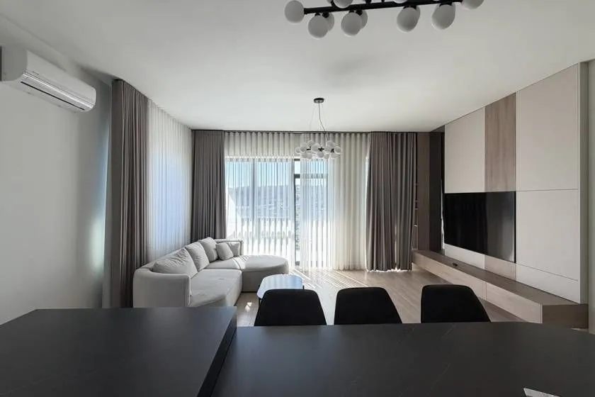Rent, four bedroom apartment, 128m², Beograd Na Vodi, Beograd