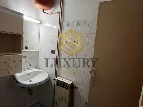 Rent, two bedroom apartment, 70m², Centar, Podgorica - image 16