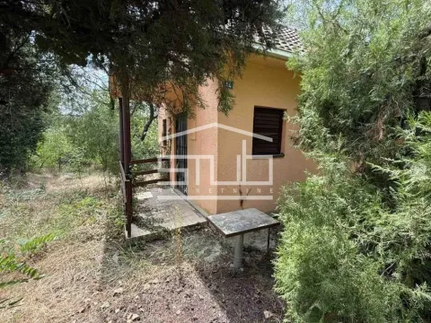 Zemljište in Parcani