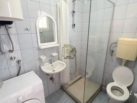 Izdavanje, jednosoban stan, 45m², Zlatica, Podgorica - image 9