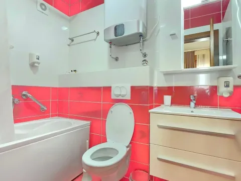 Prodaja, trosoban stan, 93m², Bečići, Budva - image 18