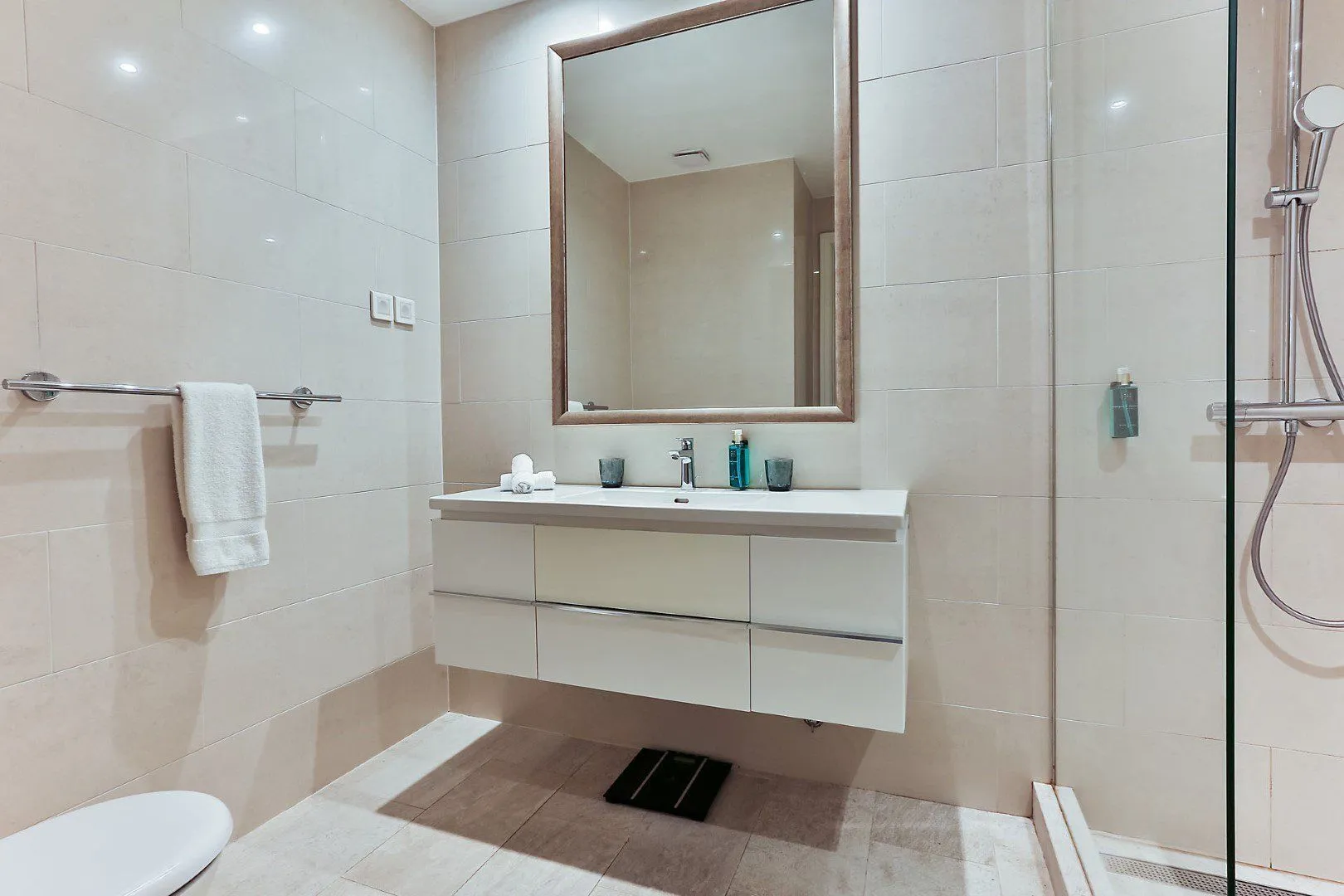 Prodaja, dvosoban stan, 126m², Kotor, Crna Gora