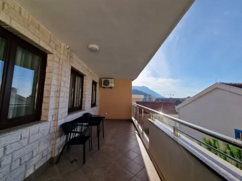 Izdavanje, jednosoban stan, 90m², Bečići, Budva - image 5