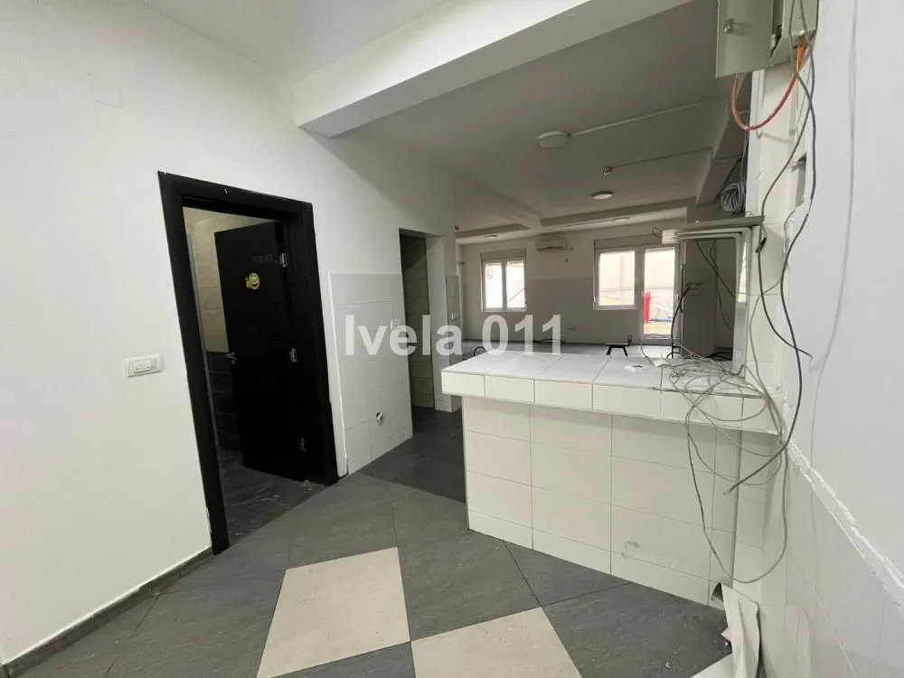 Rent, office space, 146m², Đeram Pijaca, Beograd
