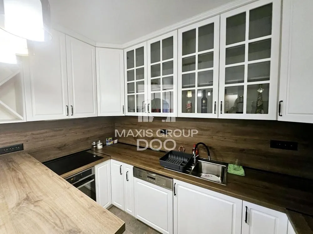 Izdavanje, kuća, 303m², Košutnjak, Beograd