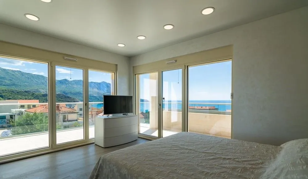 Sale, house, 400m², Bečići, Budva