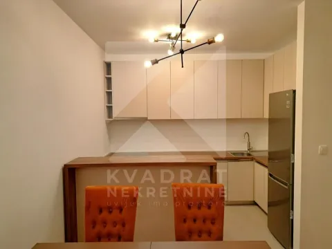 Izdavanje, jednosoban stan, 53m², Master Kvart, Podgorica - image 4