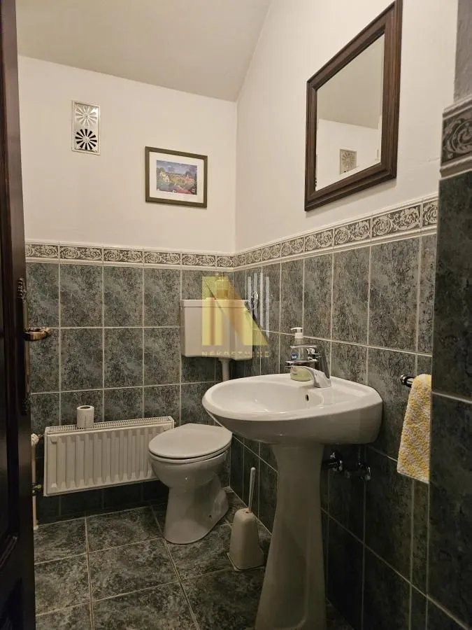 Prodaja, kuća, 331m², Veternik, Novi Sad Sve Podlokacije