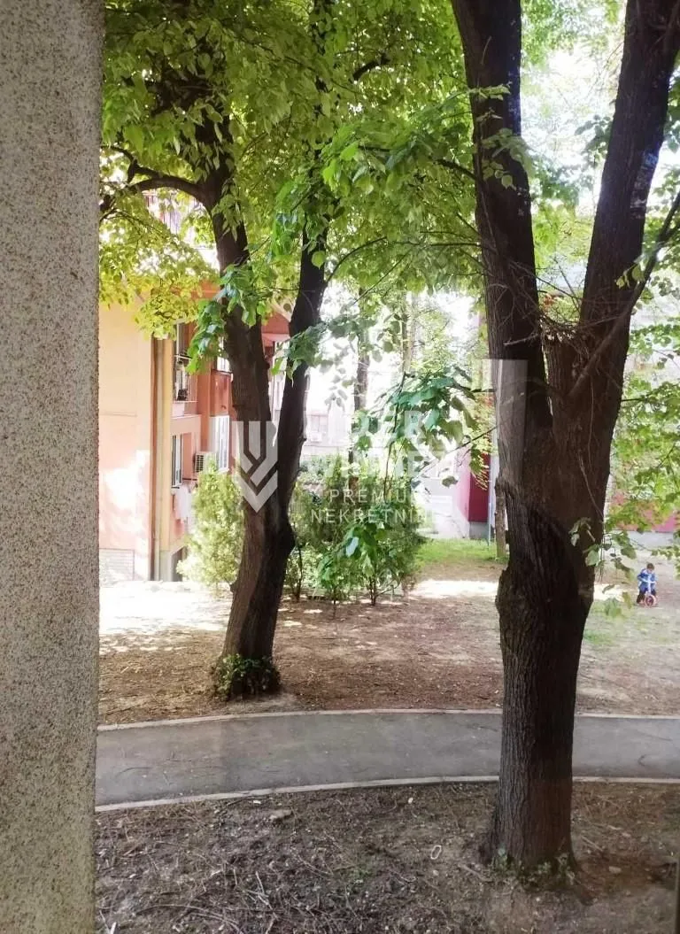 Prodaja, trosoban stan, 60m², Karaburma, Palilula Sve Podlokacije