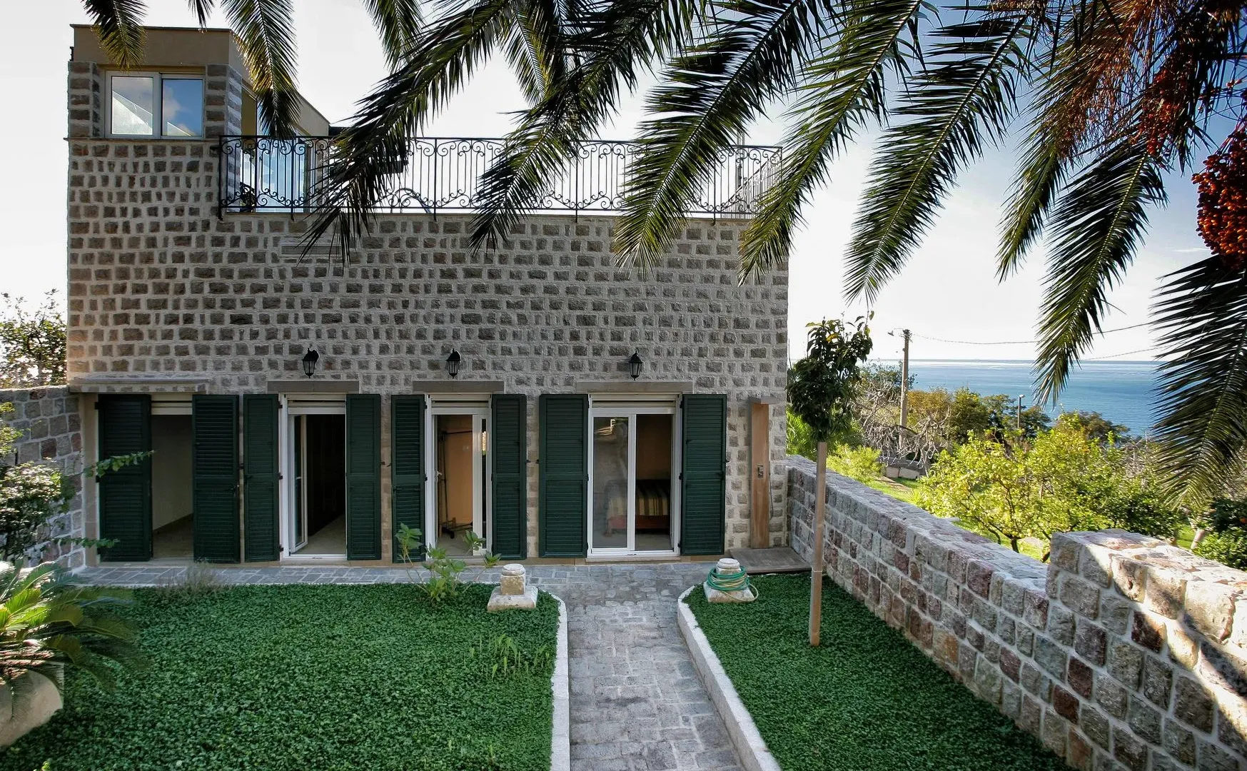 Sale, house, 434m², Reževići, Budva