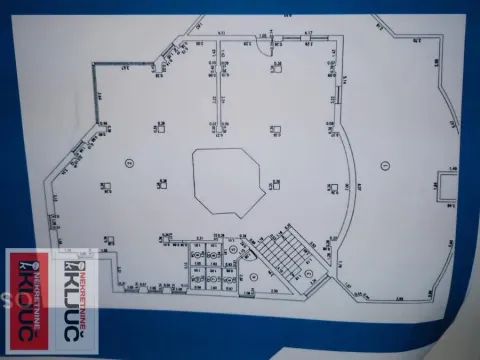 Rent, office space, 352m², Bulevar Oslobodjenja, Novi Sad Sve Podlokacije